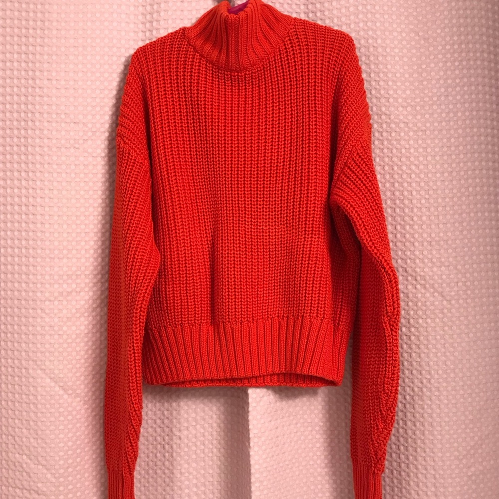 Red orange turtle neck 🎃